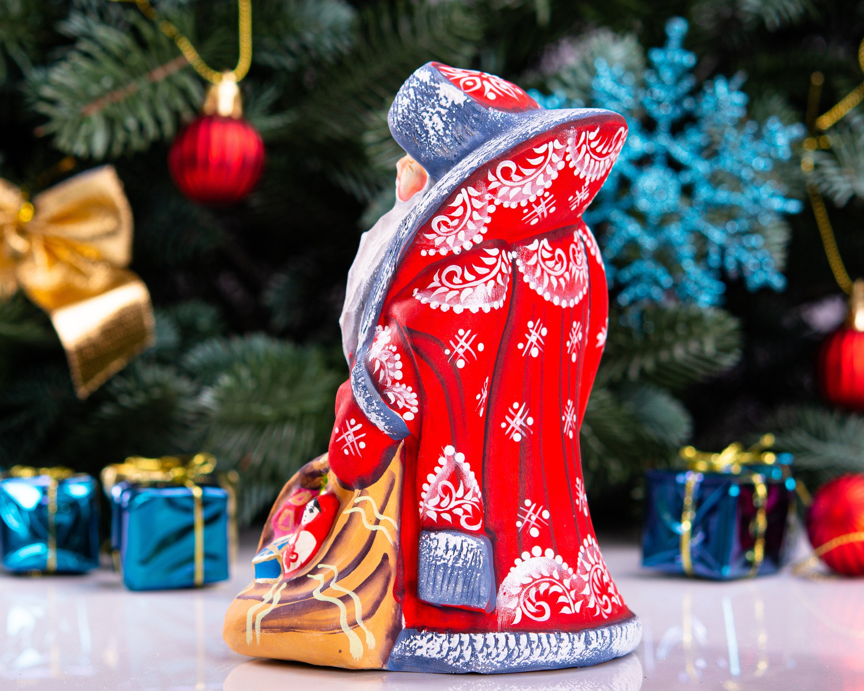 Hand carved Santa wood figurine 5.5 inch, stocking stuffer size, Christmas home decor