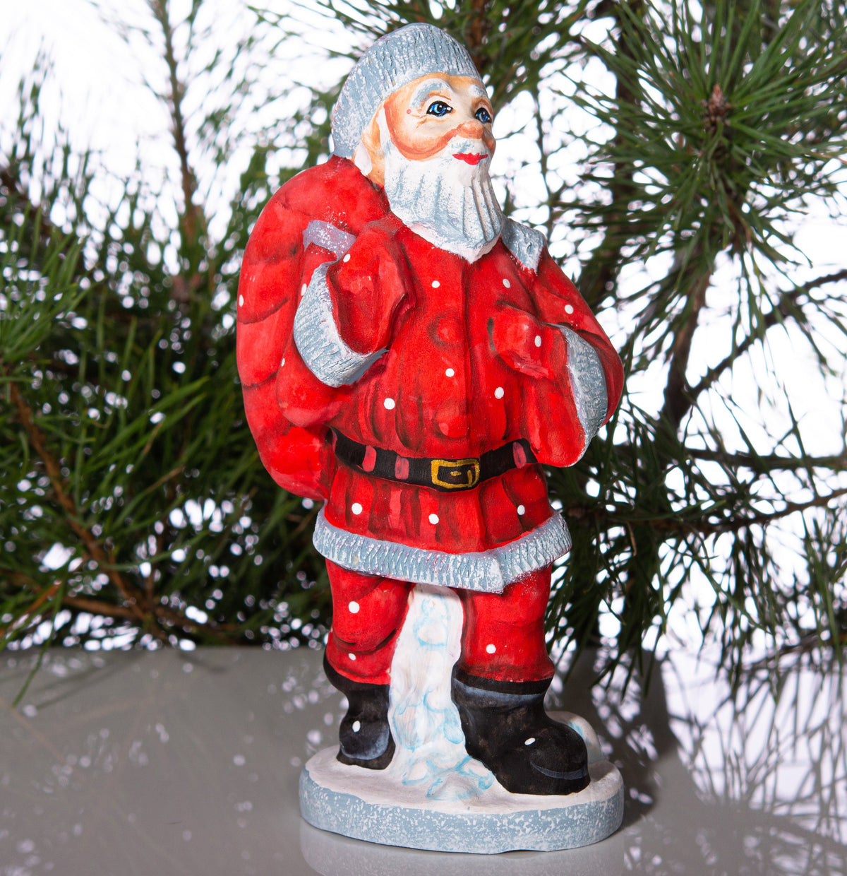 Hand Carved Wooden Santa Figurine: Vintage Christmas Decor