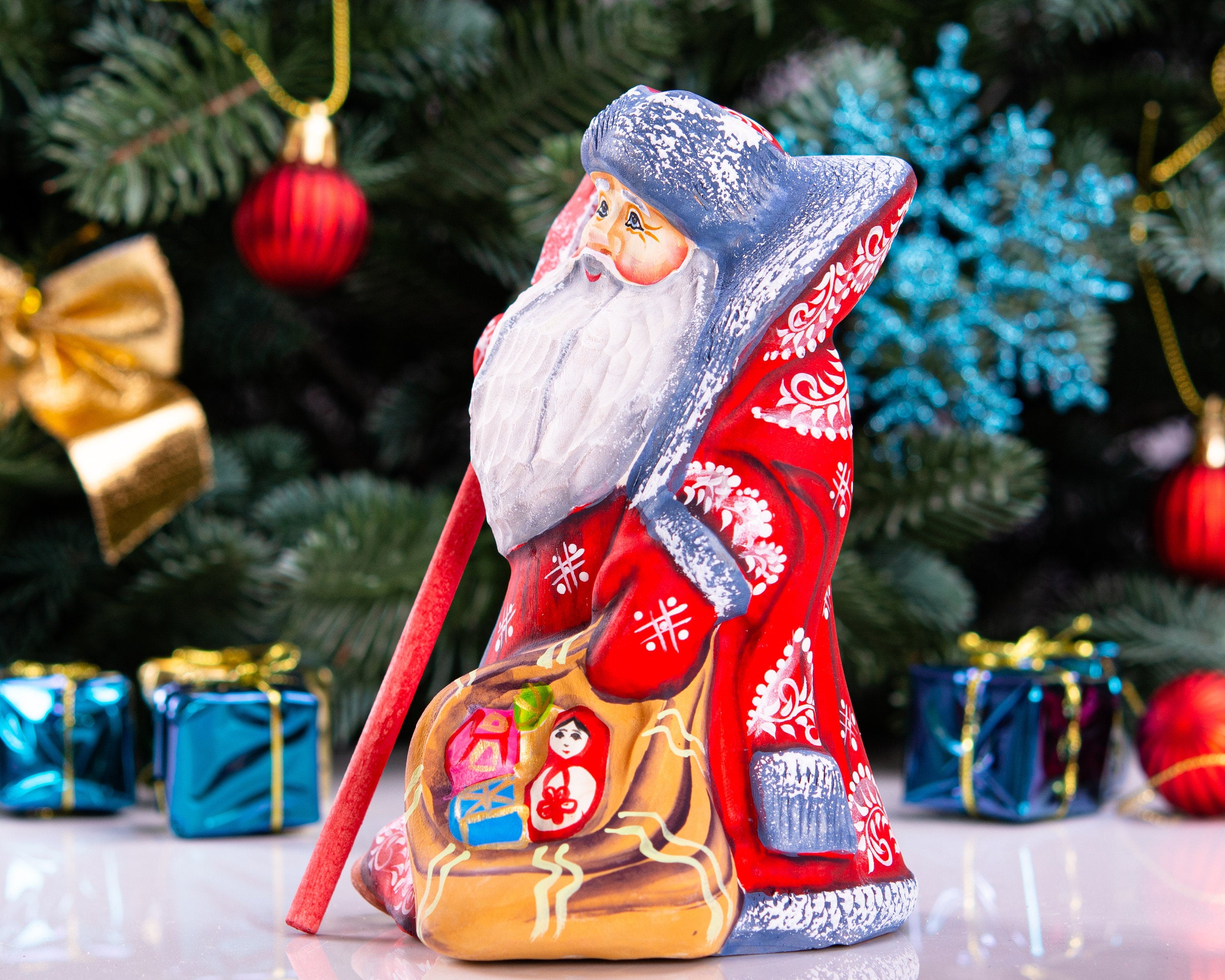 Hand carved Santa wood figurine 5.5 inch, stocking stuffer size, Christmas home decor