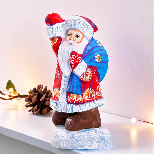 Wooden hand carved Santa Claus figurine 6.5