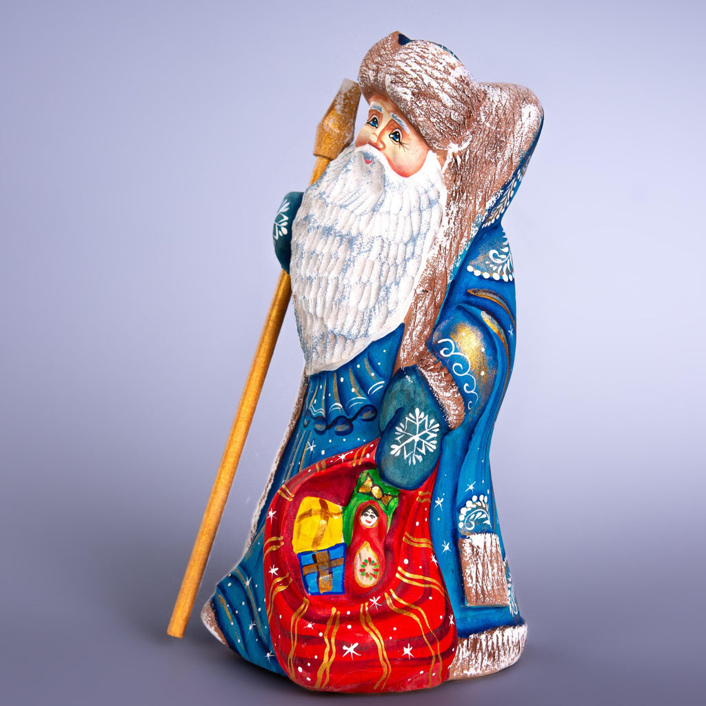 Hand Carved Wooden Santa Claus Figurine: Christmas Holiday Decor