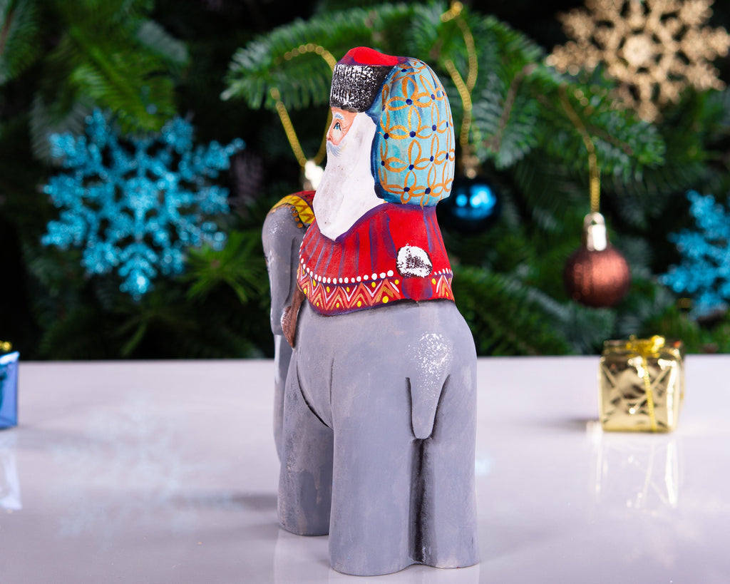 Wooden Hand Carved Santa Claus figurine, Handmade Christmas Home Decor, Hand painted funny Christmas gift made in Ukraine