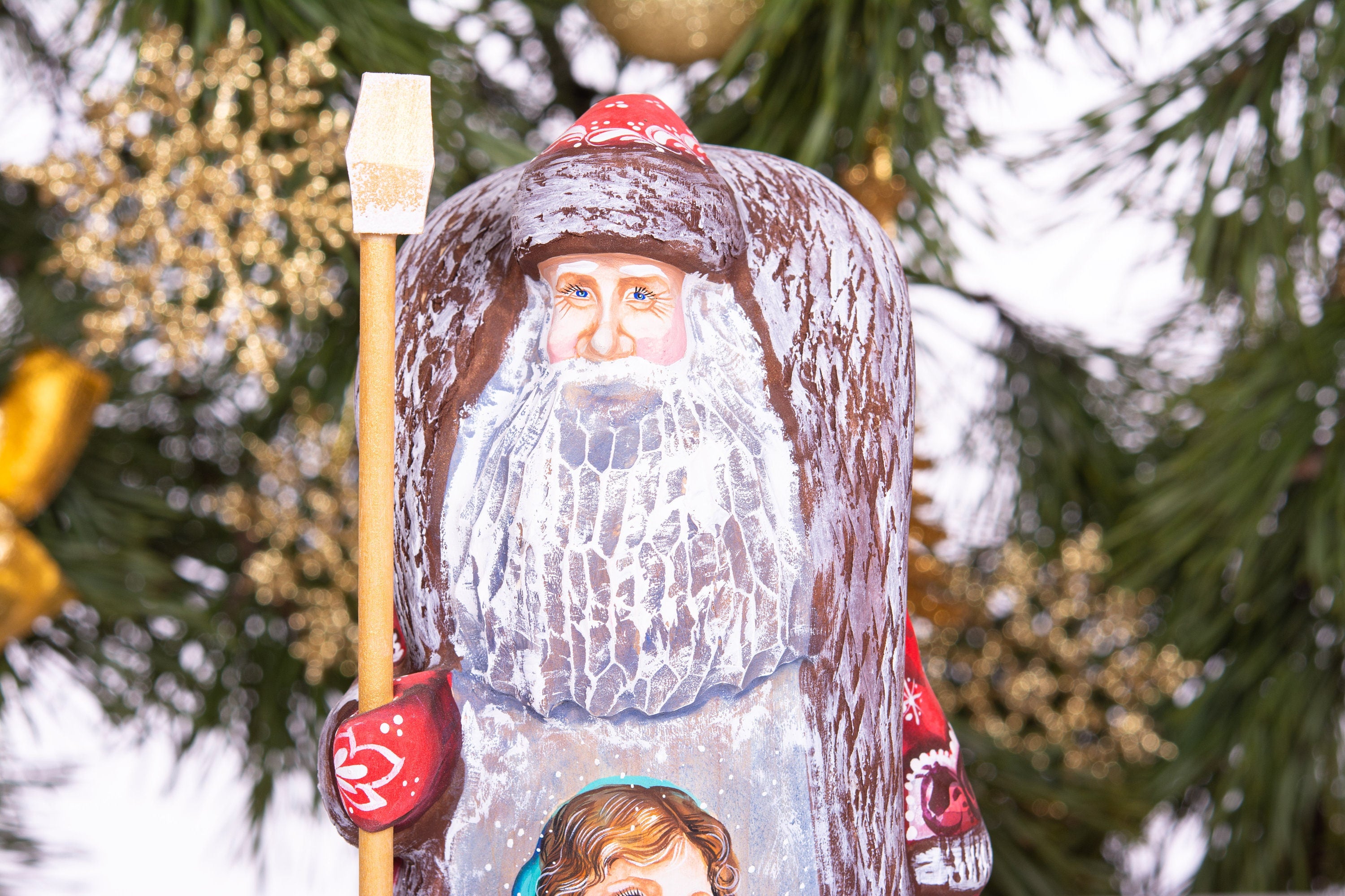 Hand carved Santa 9.5 inch solid wood figurine, children portrait