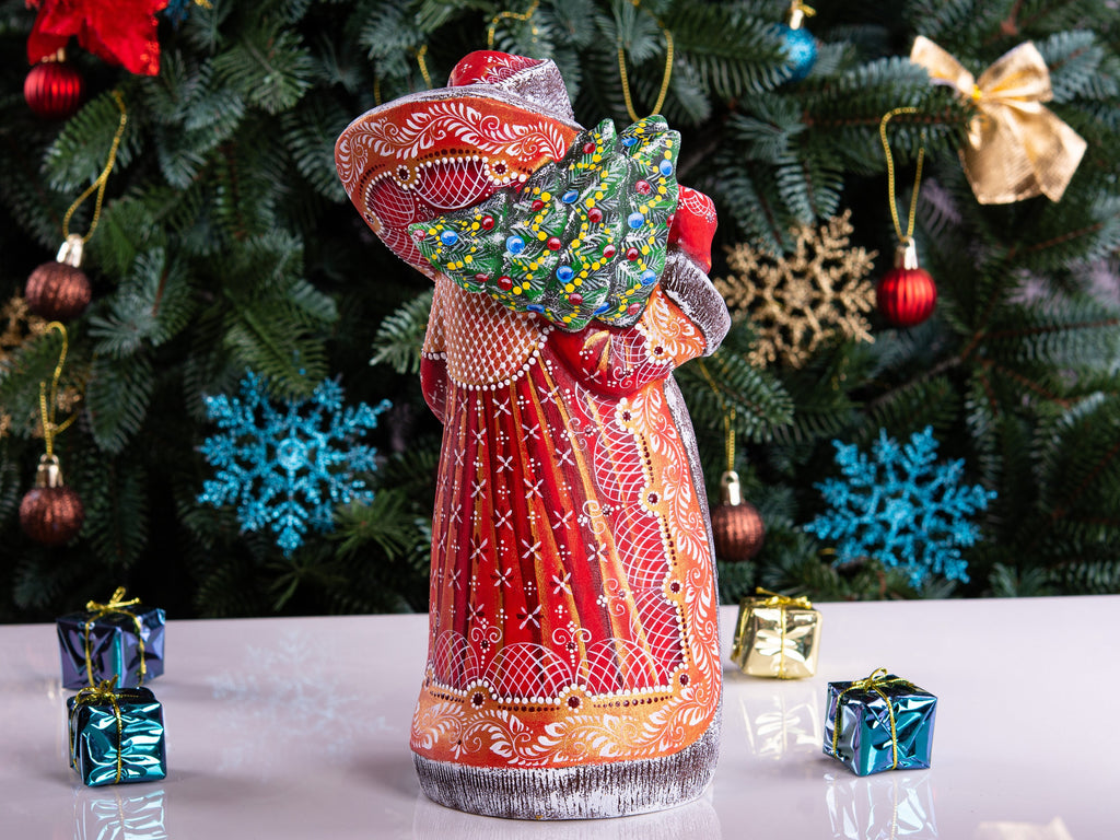 Hand Carved Wooden Santa Claus Figurine: Retro Christmas Decor