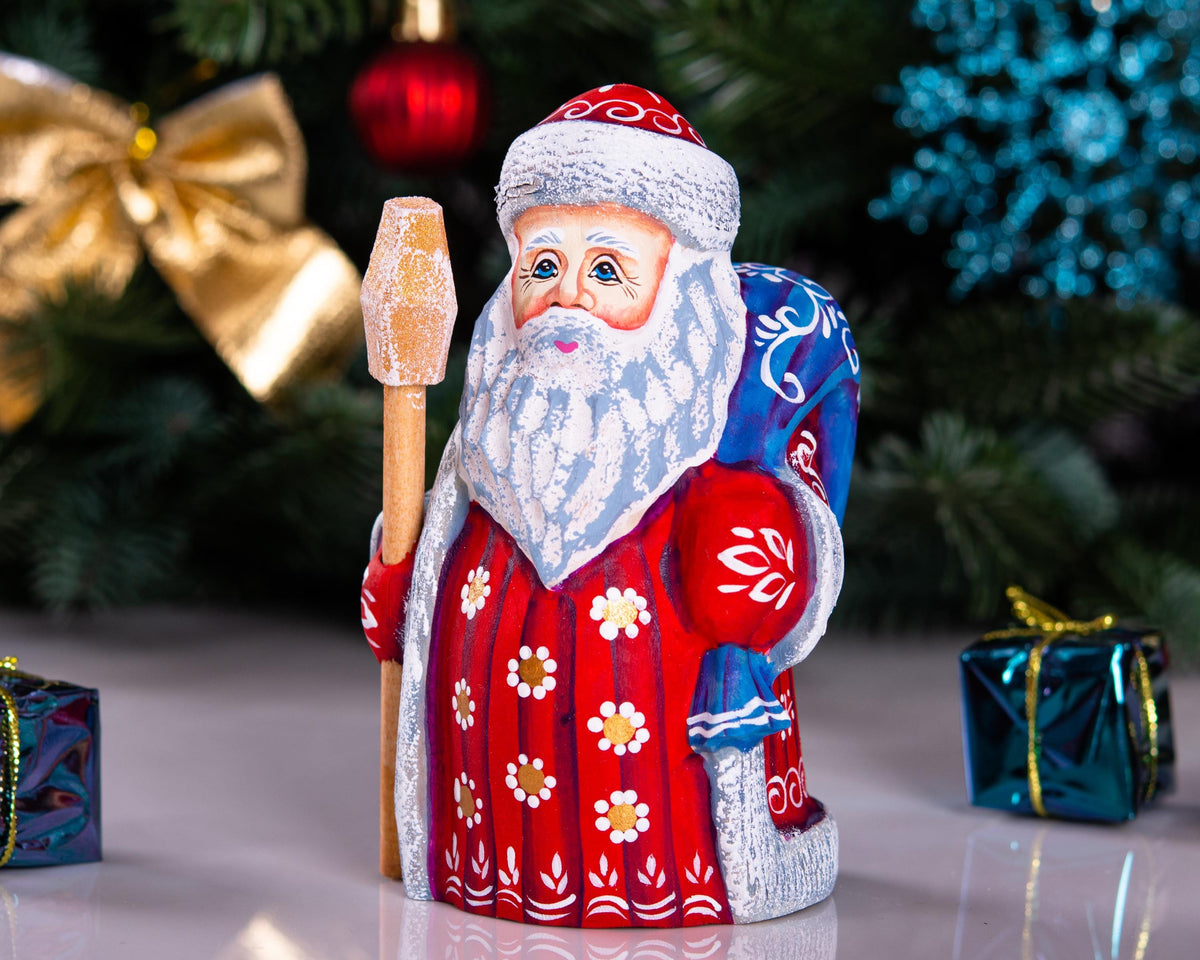 Handcrafted Wooden Santa Figurine: Folk Art Christmas Decor