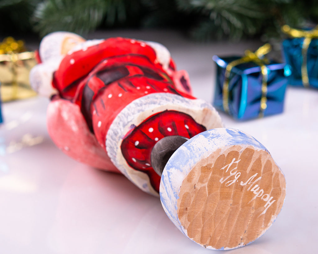 Santa Statue 7.1″, Hand‑Carved Wood, Shoulder Toy Sack