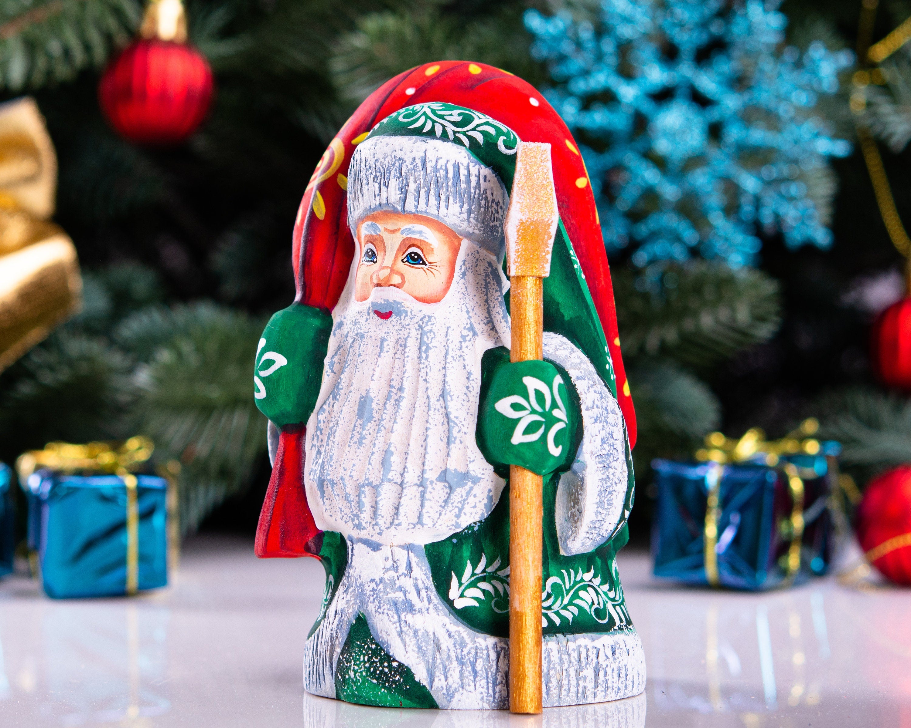 Hand carved green Santa wooden figurine 5 inch, folk art mantel decor
