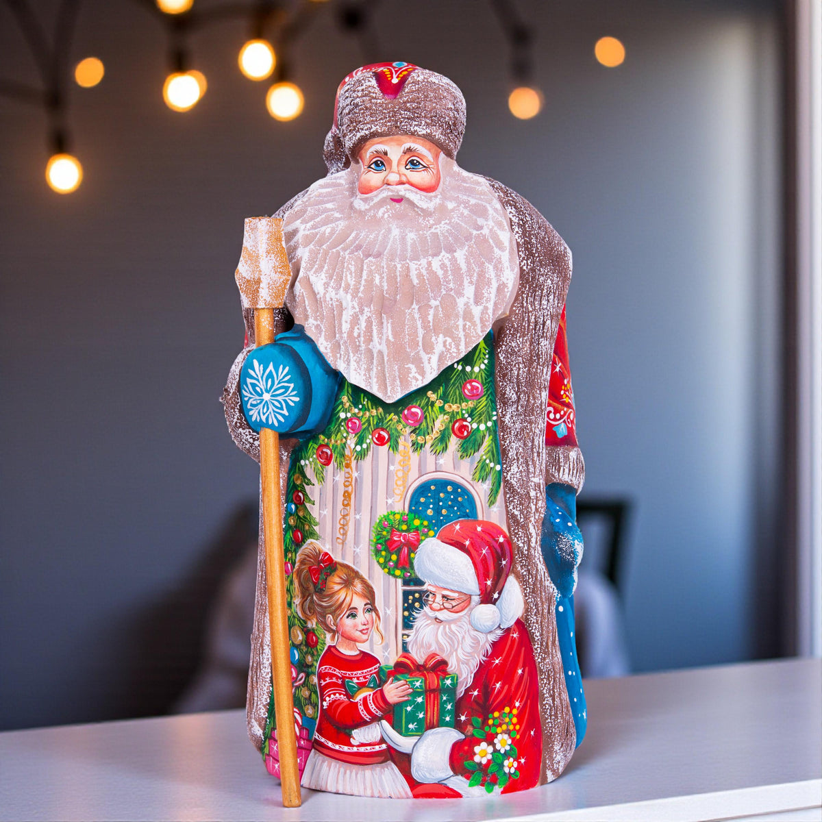 Hand Carved Wooden Santa Claus Figurine: Folk Art Holiday Decor