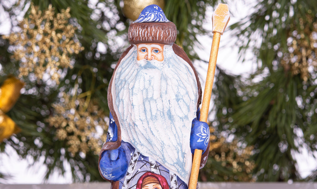 Santa Claus figurine, artisan hand painted girl scene, 8.7 inch