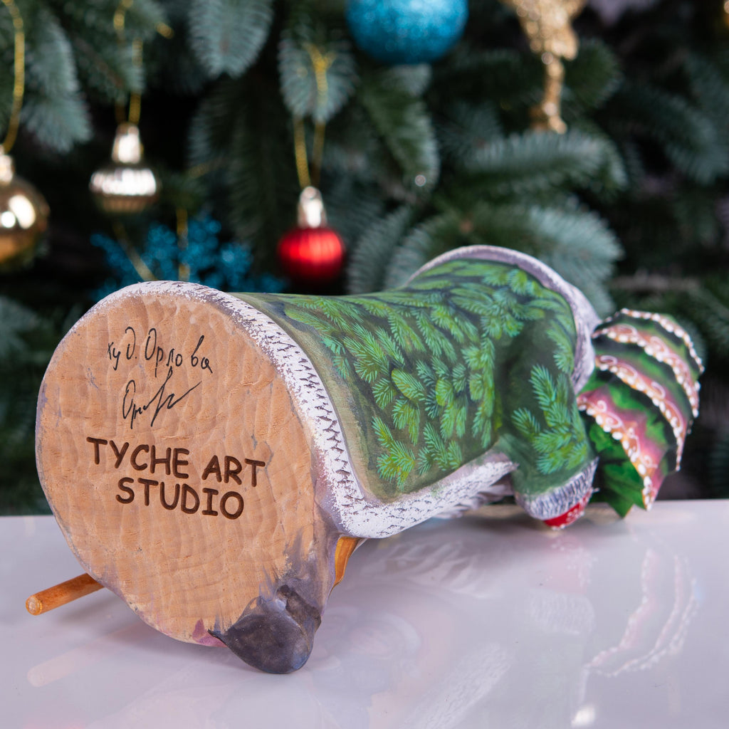 Hand-Carved Wooden Santa Statue: Old World Christmas Decor, Collector Gift