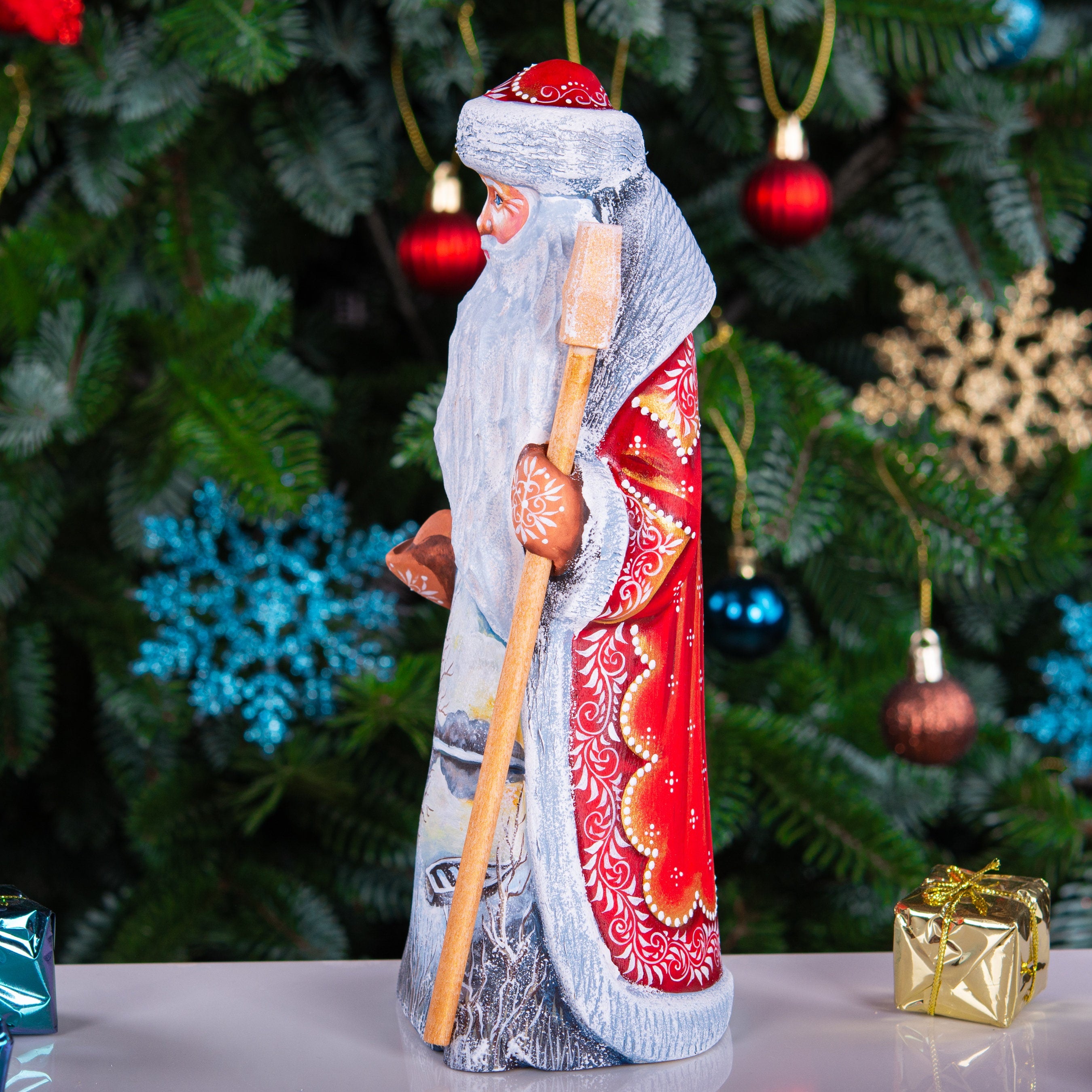 Hand Carved Wooden Santa Claus Figurine: Folk Art Christmas Decor (9 inch)