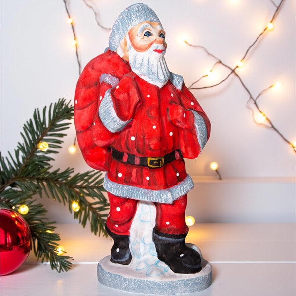 Hand Carved Wooden Santa Figurine: Vintage Christmas Decor