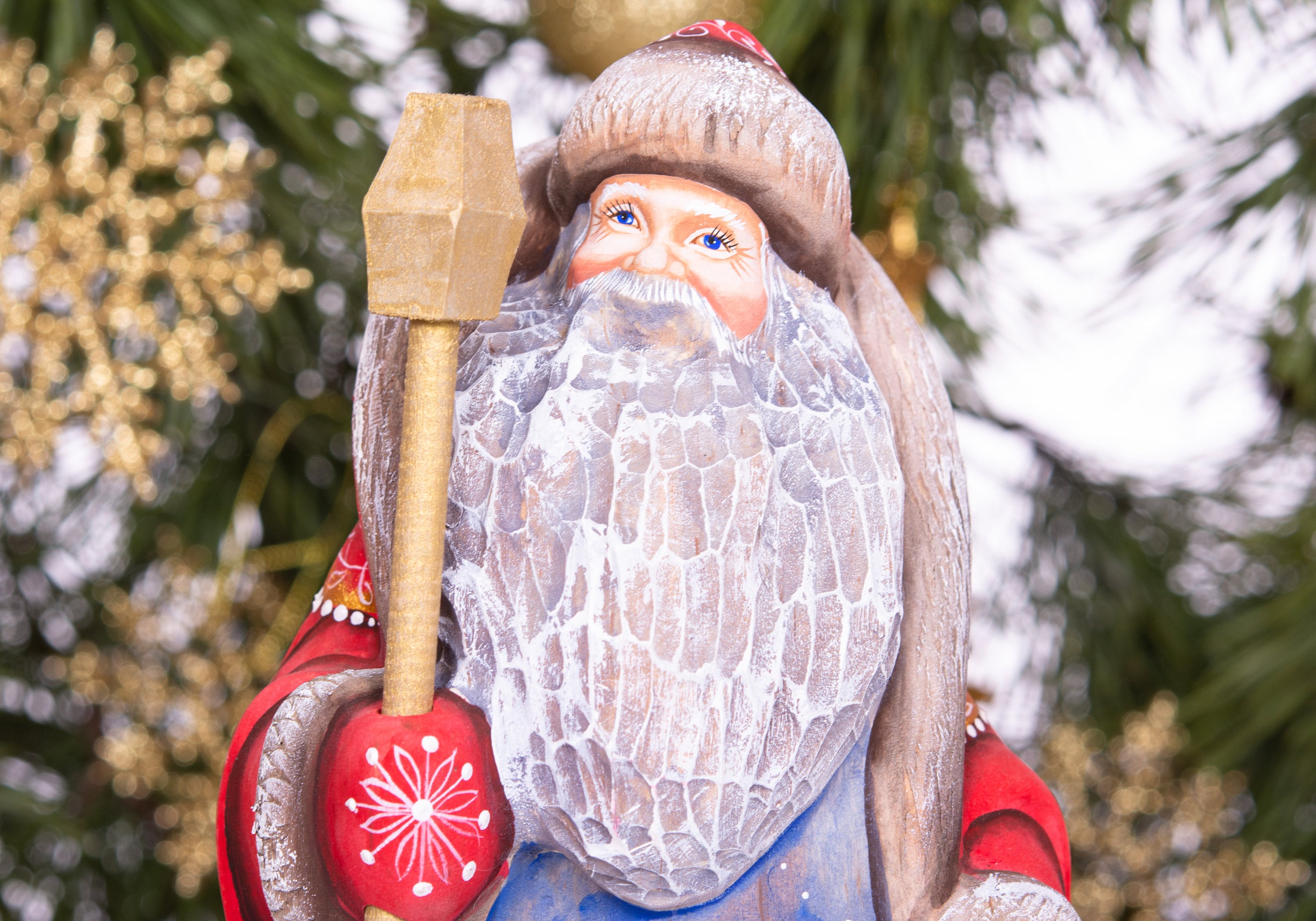 Hand carved Santa 9.1 inch solid wood figurine, folk art collectible