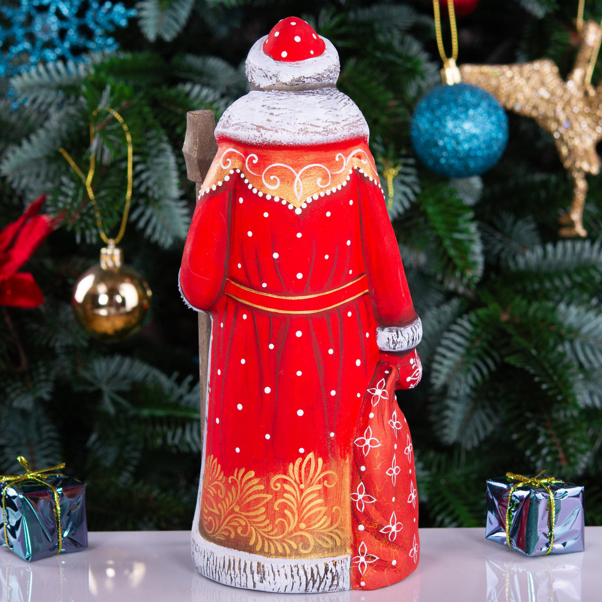 Collectible wooden Santa figurine 9 inch, nostalgic kids winter scene, mantel Christmas decor