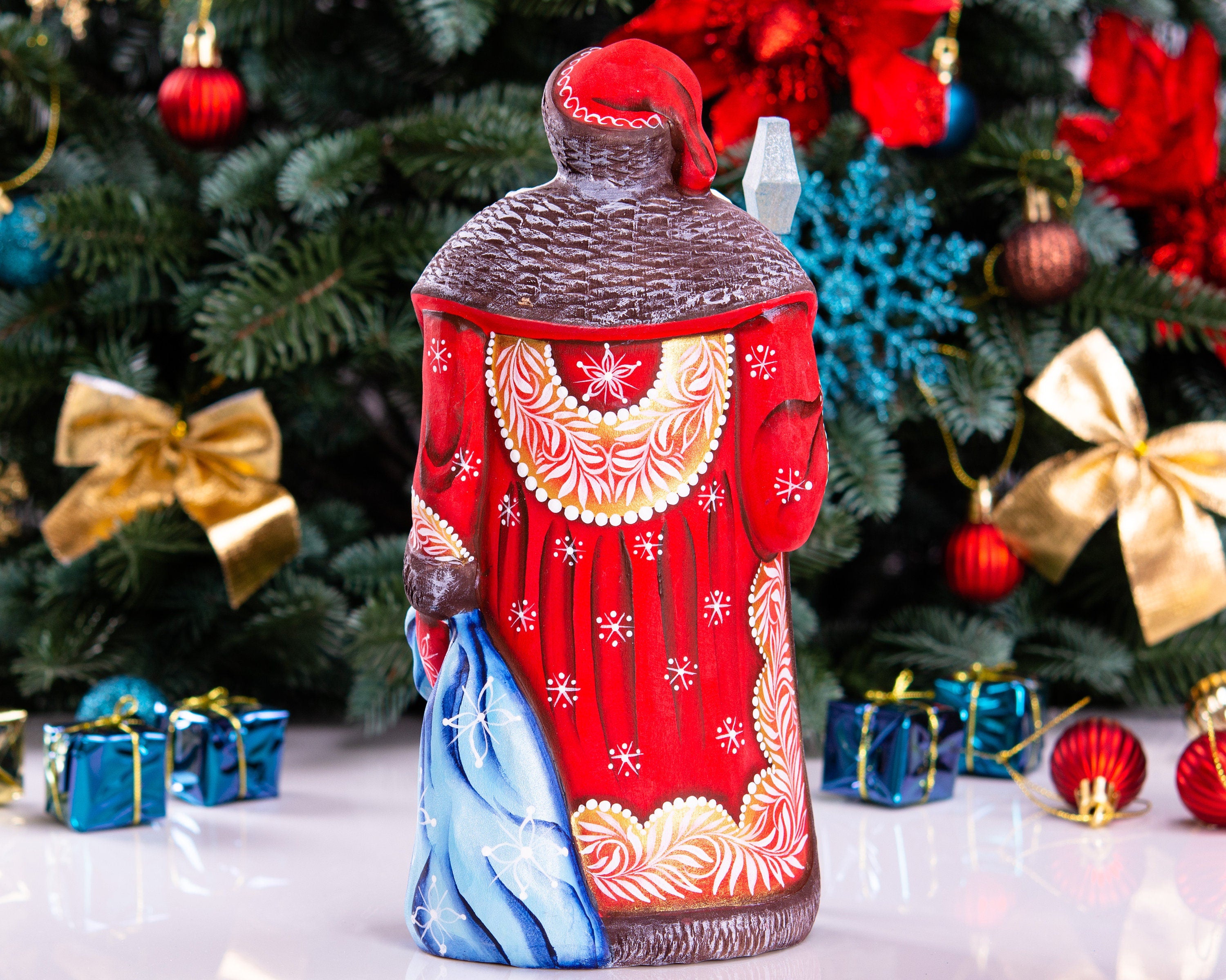 Kris Kringle wooden Santa figurine 9.4 inch, folk art winter child scene, shelf decor