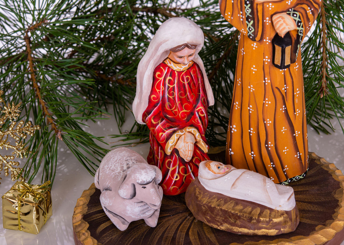 Wooden Holy Family figurine 9.4 inch, hand painted creche