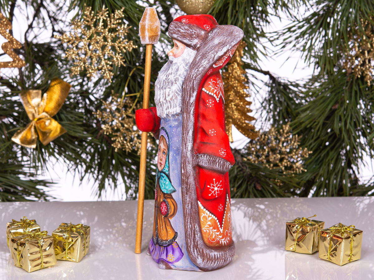 Kris Kringle Santa wood figurine 9.4 inch, cozy cabin Christmas display for mantel & shelf