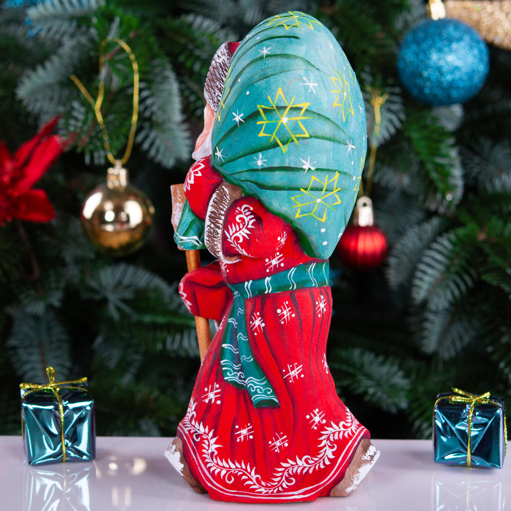 Hand-Carved Wooden Santa Claus Figurine: Holiday Home Decor