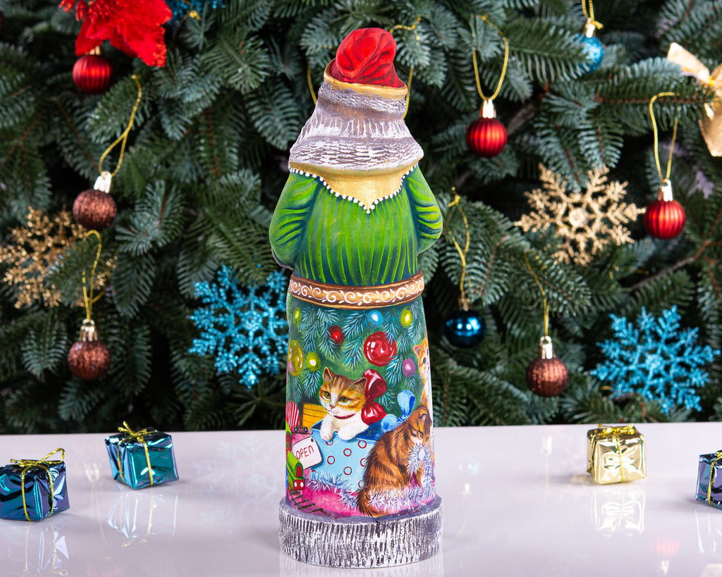 Hand carved wooden Santa figurine 10.6 inch, Christmas wreath with cats, mantel centerpiece