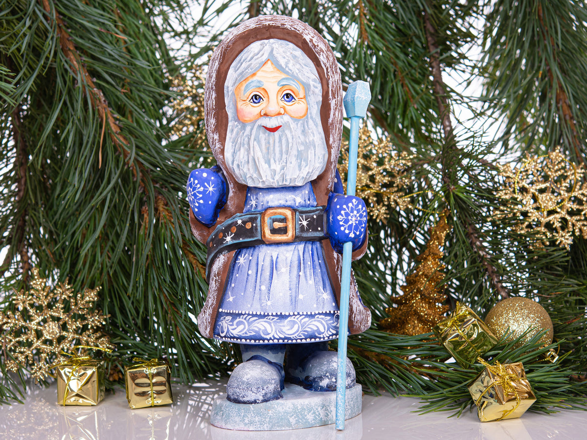 Hand-Carved Wooden Santa Claus Figurine: Retro Christmas Decor (10 inch)