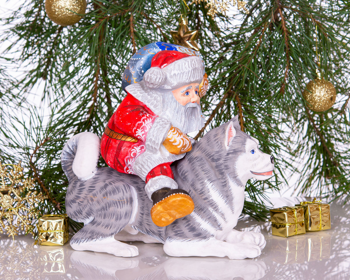 Hand-Carved Santa Claus Figurine on Dog: Retro Christmas Decor