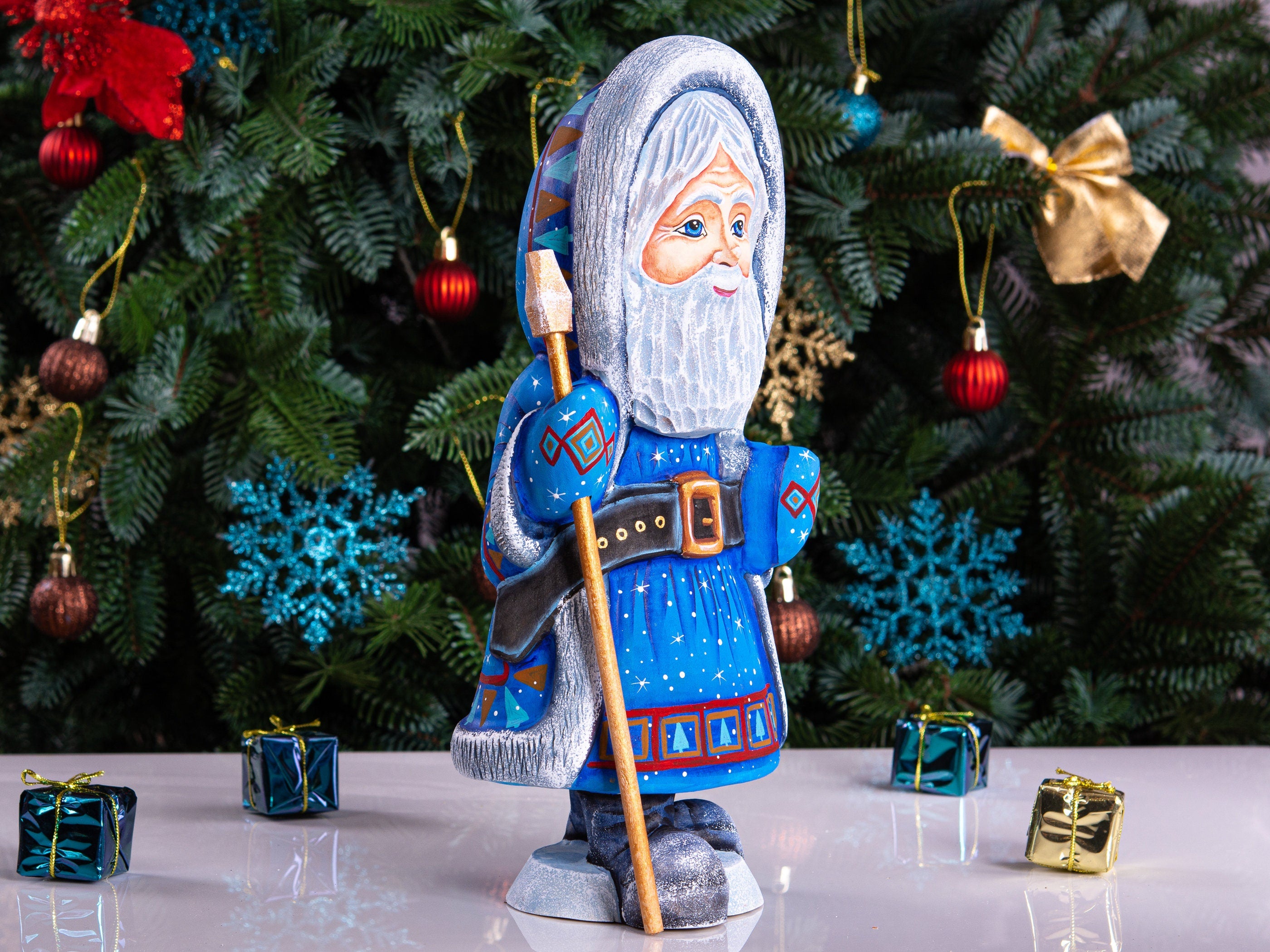 Hand Carved Wooden Santa Figurine: Painted Christmas Decoration, Signed