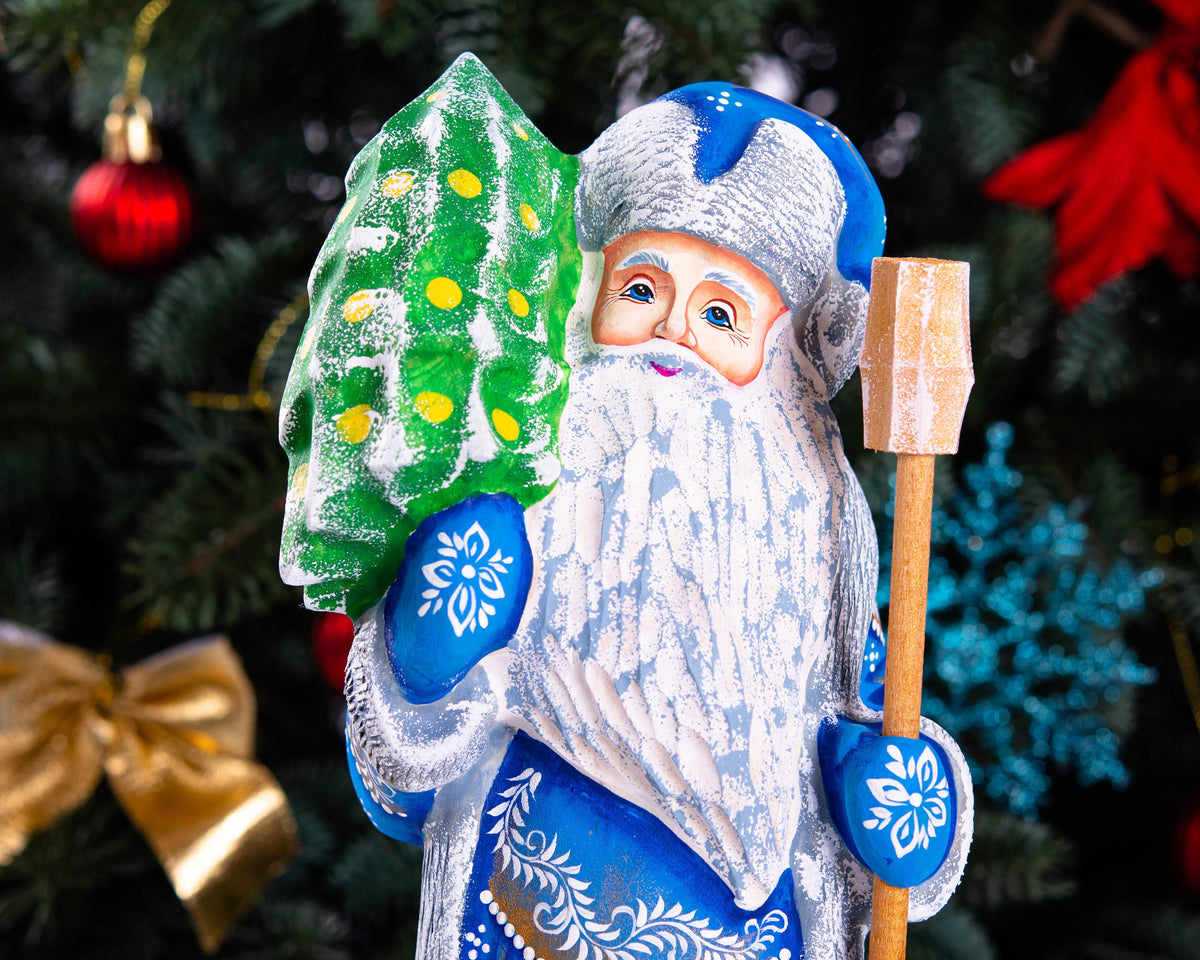 Hand Carved Wooden Santa Figurine: Old World Christmas Mantel Decor