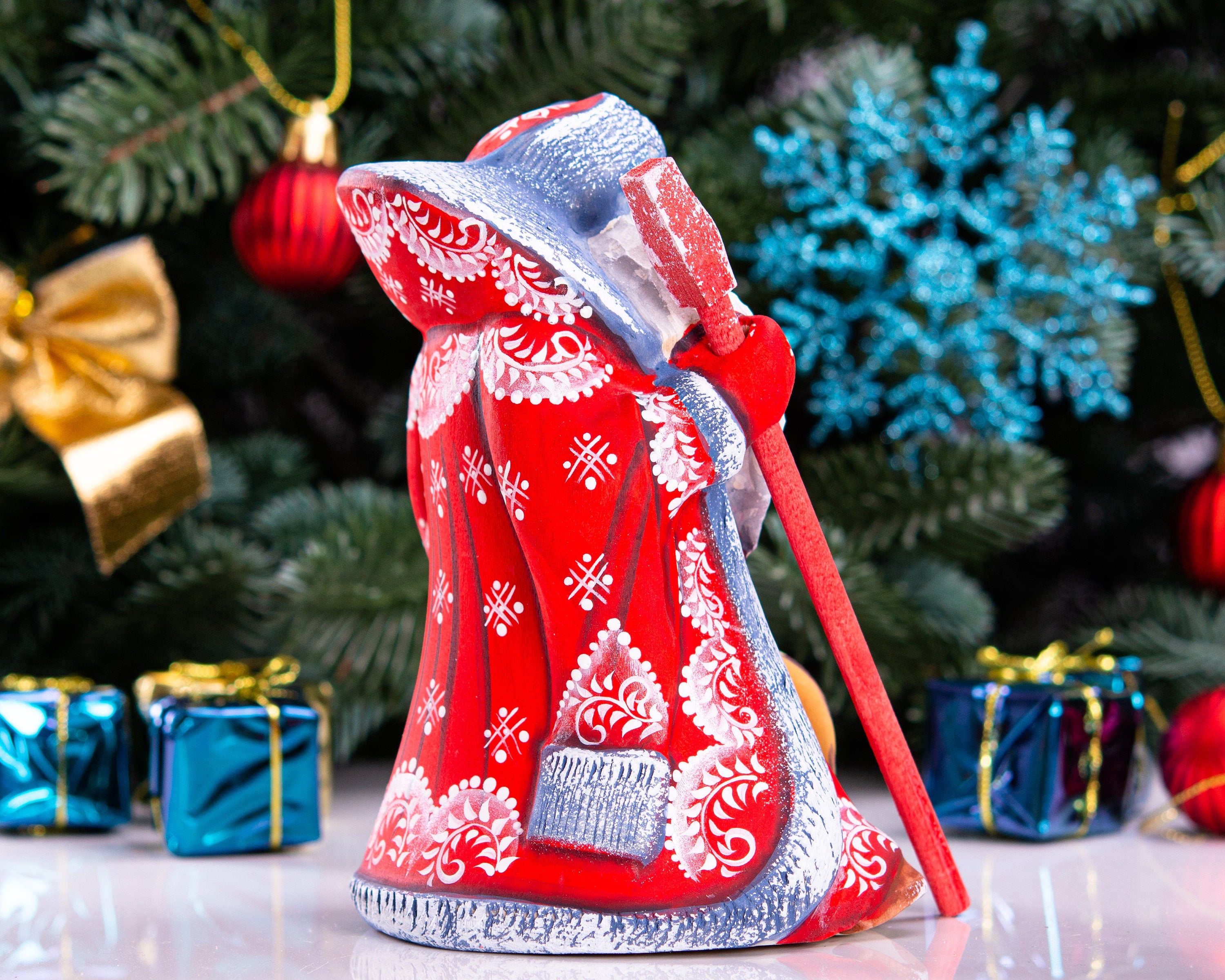 Hand carved Santa wood figurine 5.5 inch, stocking stuffer size, Christmas home decor
