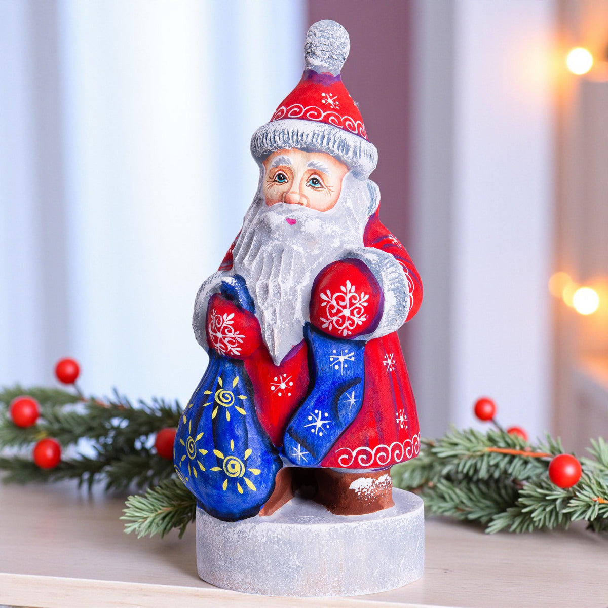 Hand‑carved Father Christmas 6.3" — gift sack and stocking