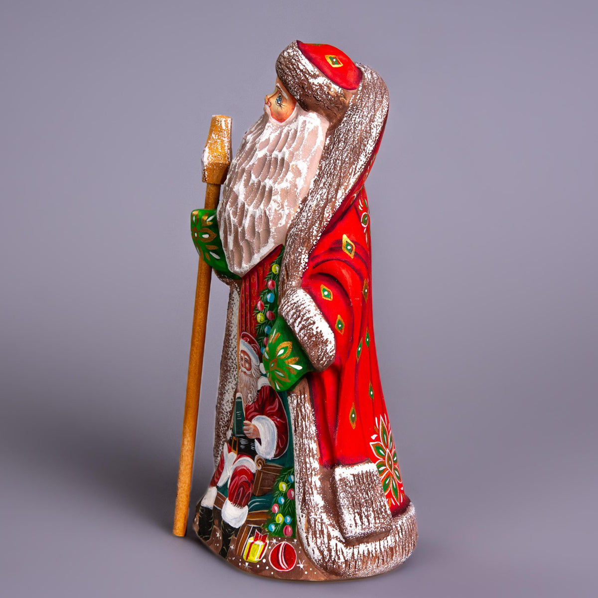 Santa Claus figurine 9.4 inch, folk art Santa reading by fireplace