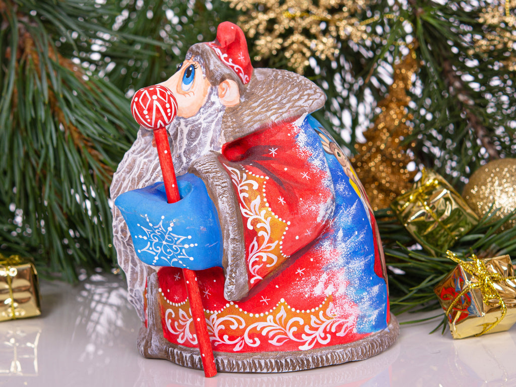 Old World Santa solid wood figurine 6 inch, animal friends scene