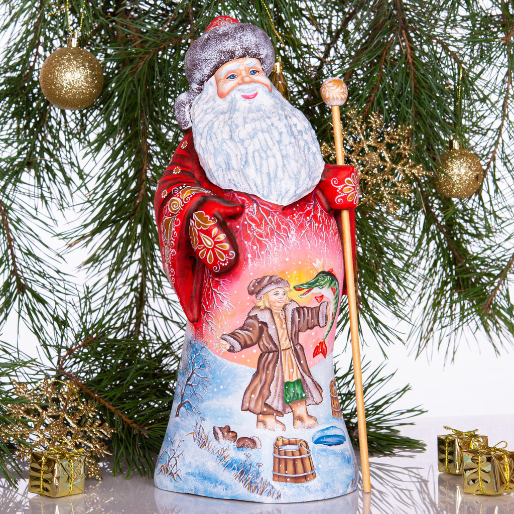 Hand Carved Wooden Santa Claus Figurine: Retro Christmas Decor