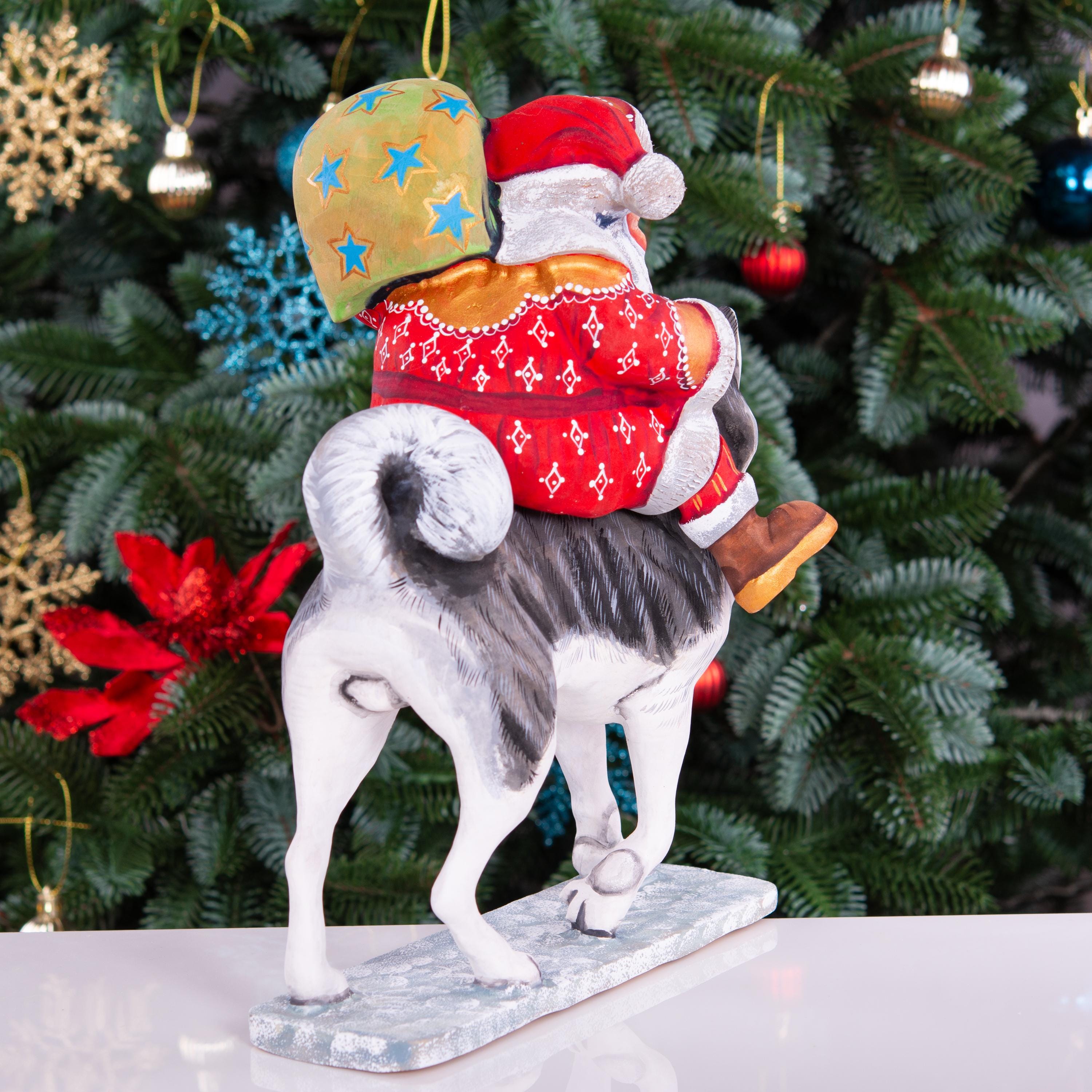 Hand Carved Wooden Santa Claus Figurine: Folk Art Christmas Decor