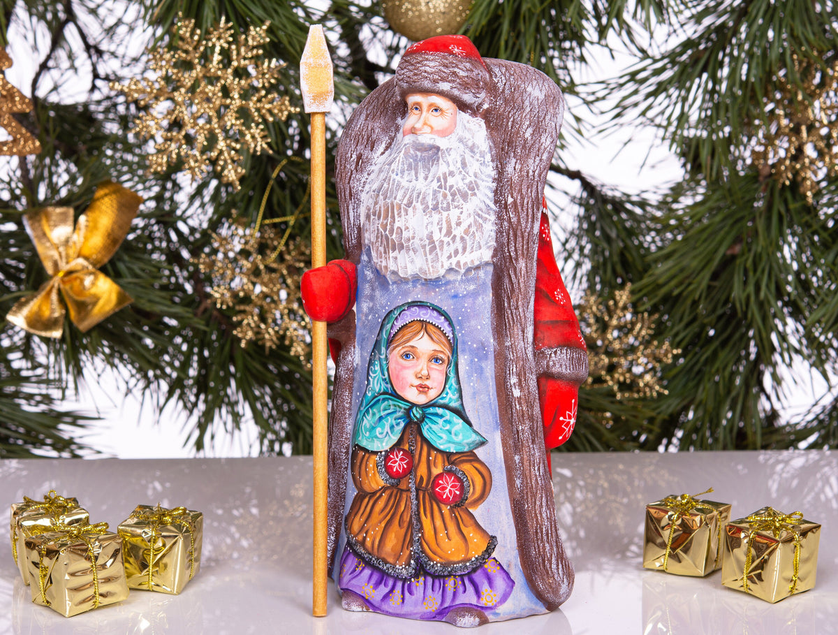 Kris Kringle Santa wood figurine 9.4 inch, cozy cabin Christmas display for mantel & shelf