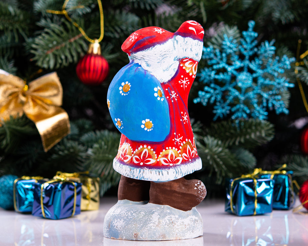 Wooden hand carved Santa Claus figurine 6.5" - funny Christmas gift idea for Christmas home decoration indoor - made in Ukraine