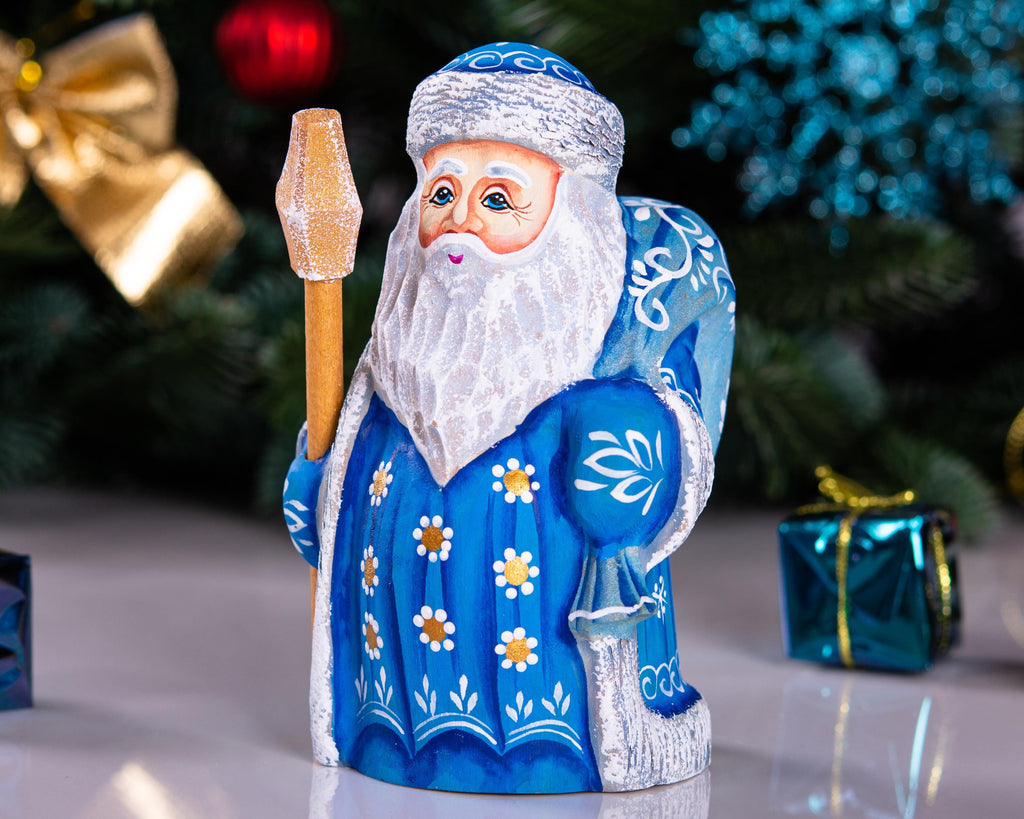Hand Carved Wooden Santa Claus Figurine: Hand-Painted Christmas Decor