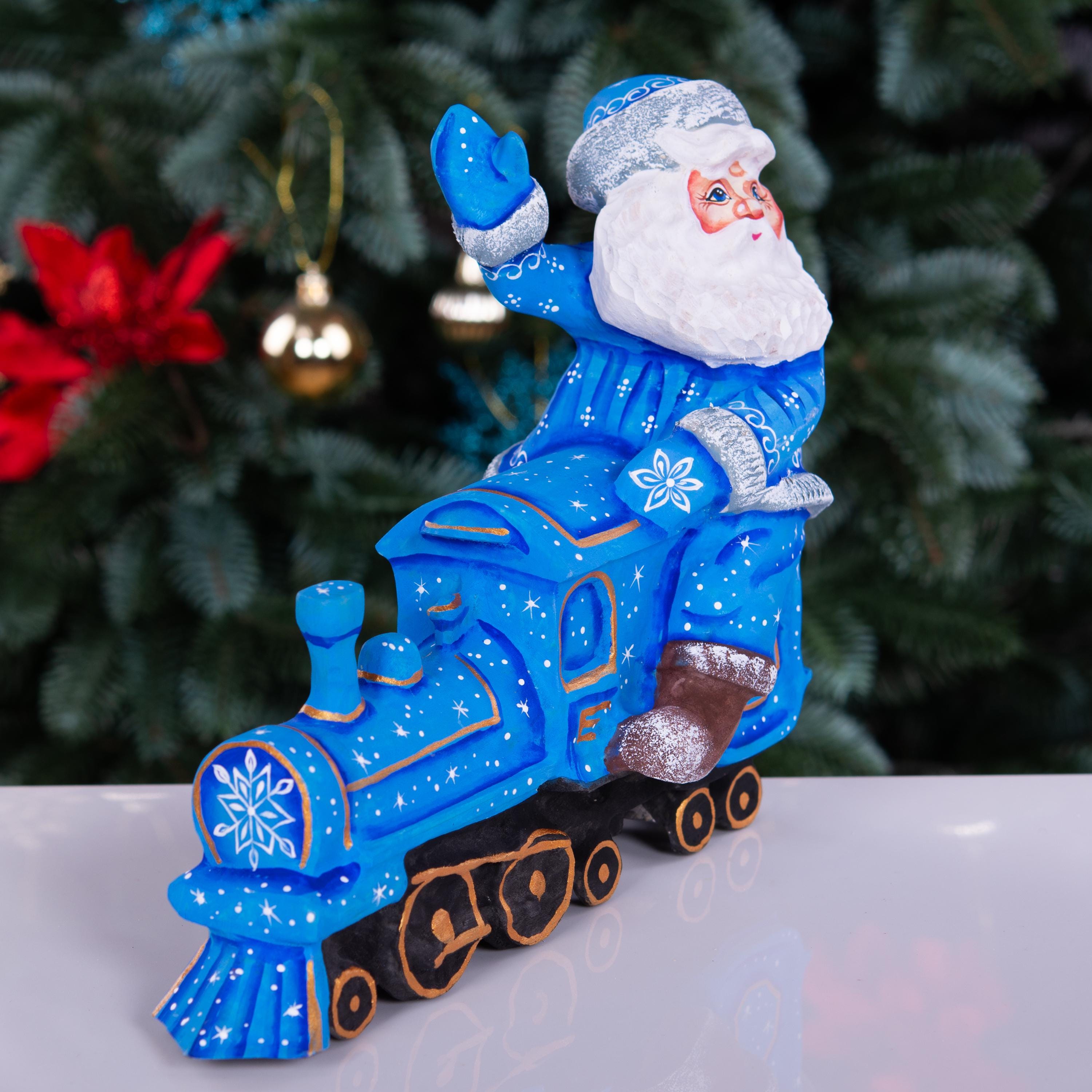 Hand-Carved Wooden Santa Claus Figurine: Christmas Train Decor