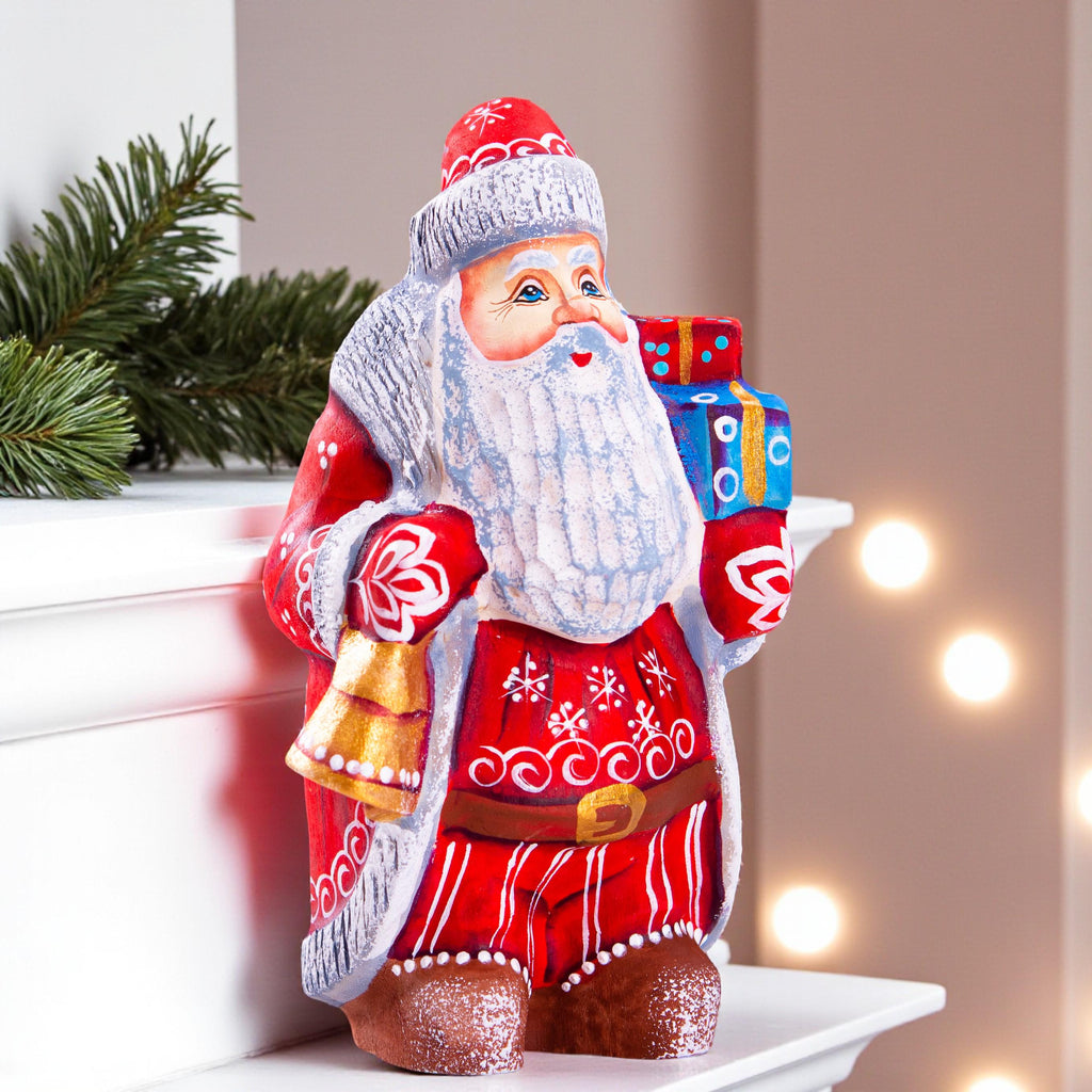 Hand Carved Wooden Santa Figurine: Eco-Friendly Christmas Decor