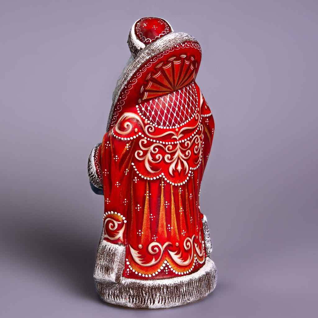 Hand-Carved Wooden Santa Claus Figurine: Holiday Home Decor