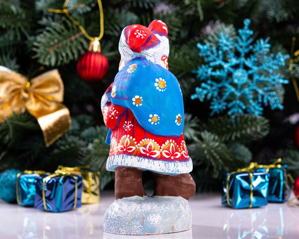 Wooden hand carved Santa Claus figurine 6.5" - funny Christmas gift idea for Christmas home decoration indoor - made in Ukraine