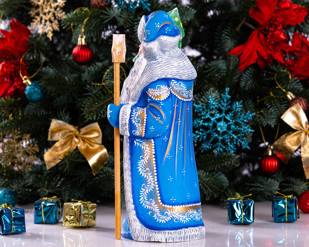 Hand Carved Wooden Santa Figurine: Old World Christmas Mantel Decor