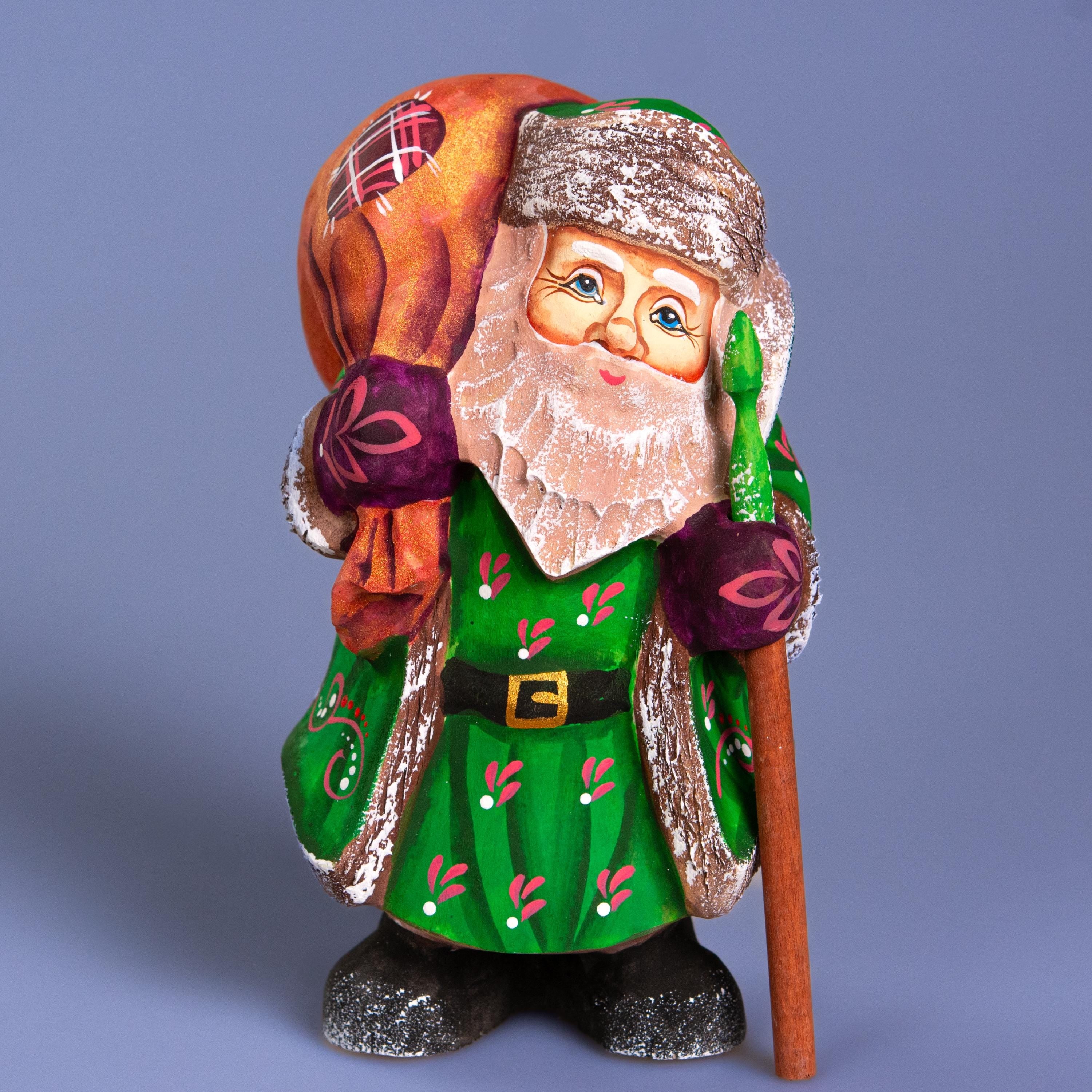 Hand-Carved Wooden Santa Claus Figurine: 6" Holiday Decor