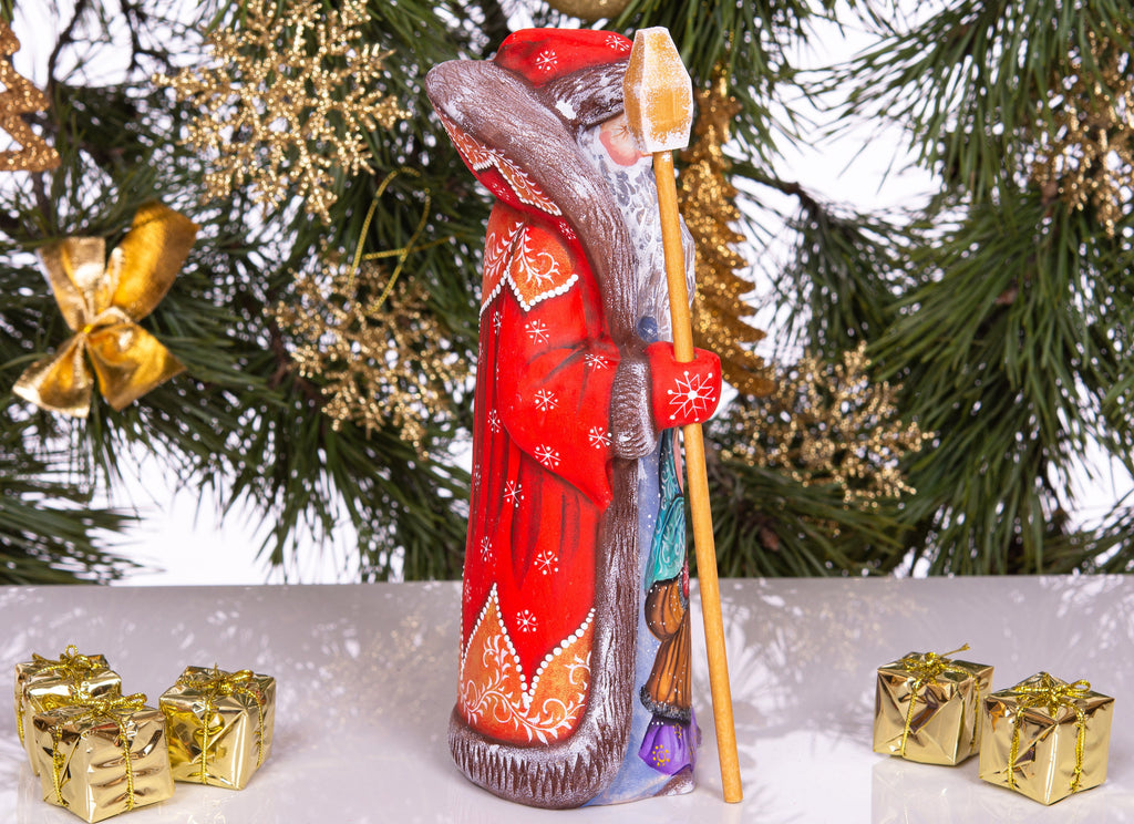 Kris Kringle Santa wood figurine 9.4 inch, cozy cabin Christmas display for mantel & shelf