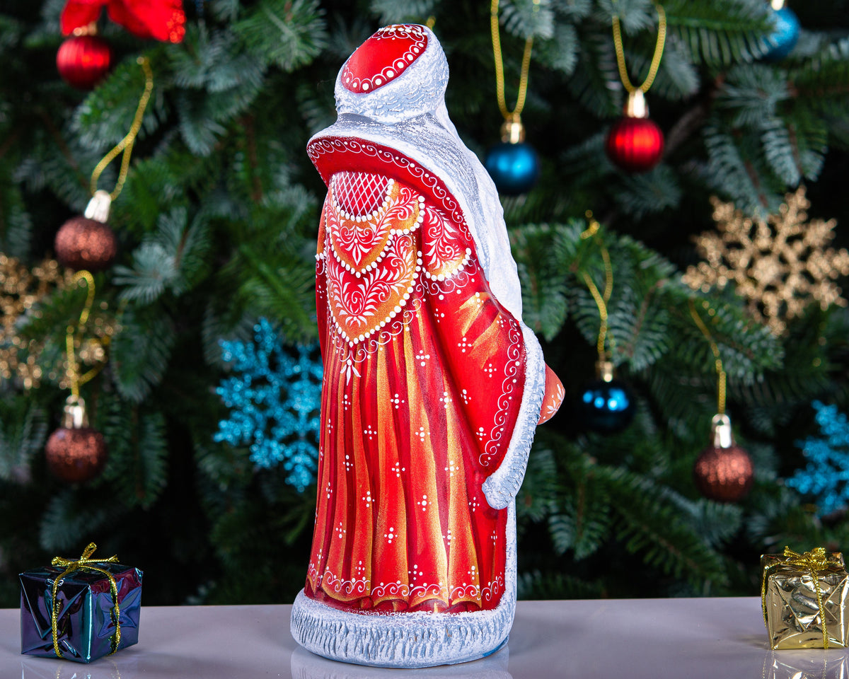 Hand-Carved Wooden Santa Claus Figurine: 9" Christmas Decor