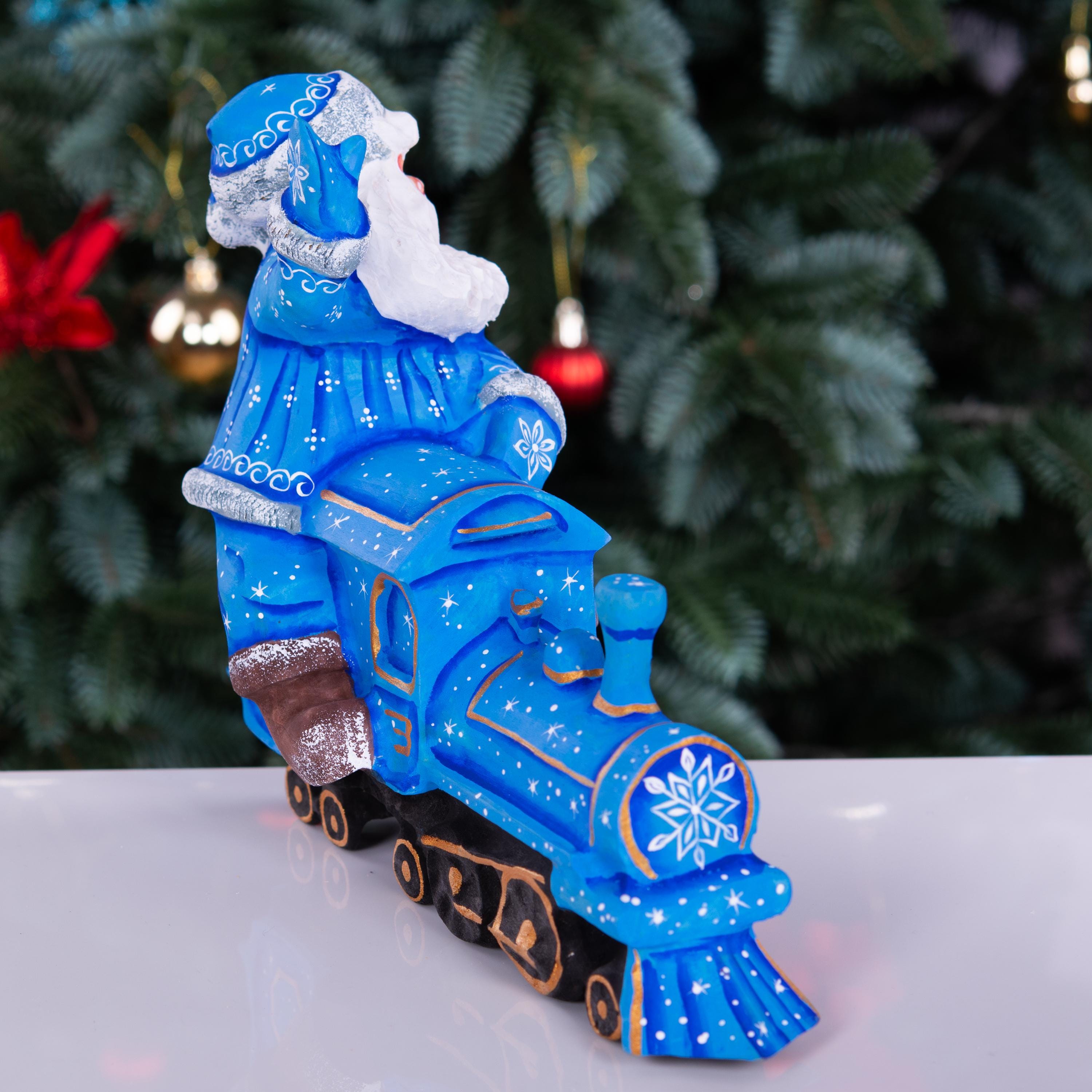 Hand-Carved Wooden Santa Claus Figurine: Christmas Train Decor