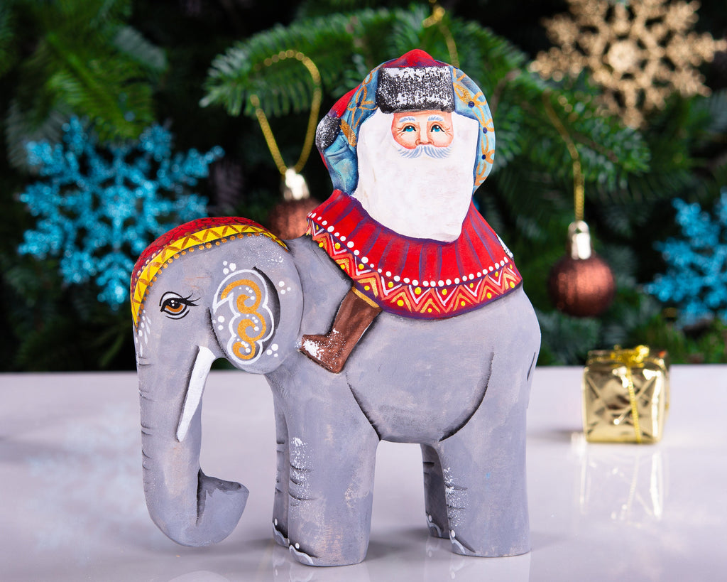 Wooden Hand Carved Santa Claus figurine, Handmade Christmas Home Decor, Hand painted funny Christmas gift made in Ukraine