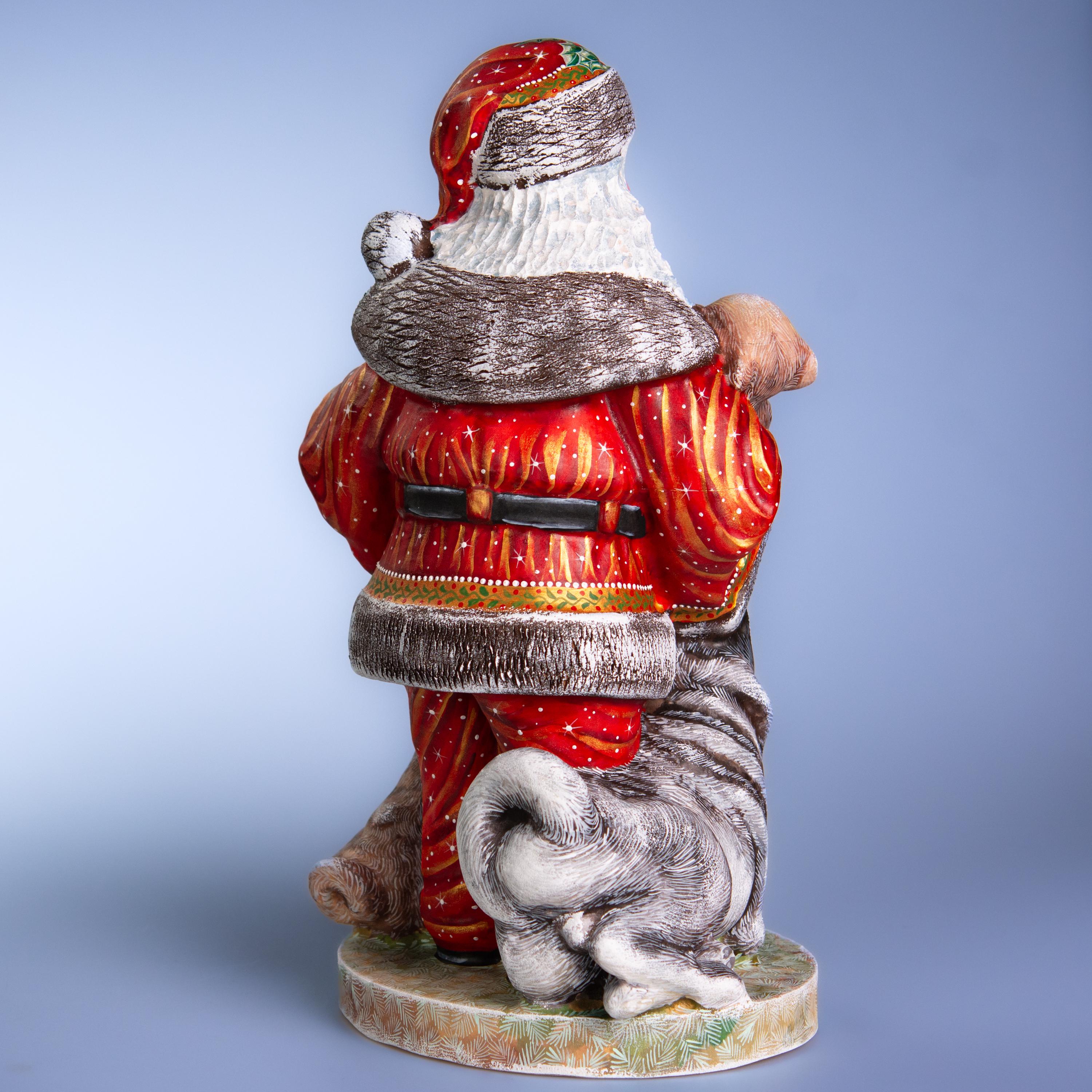 Hand Carved Wooden Santa Claus Figurine: Christmas Holiday Decor (14 inch)