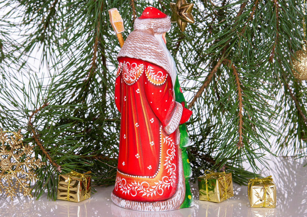 Hand Carved Santa Claus Figurine: Rustic Christmas Mantel Decor