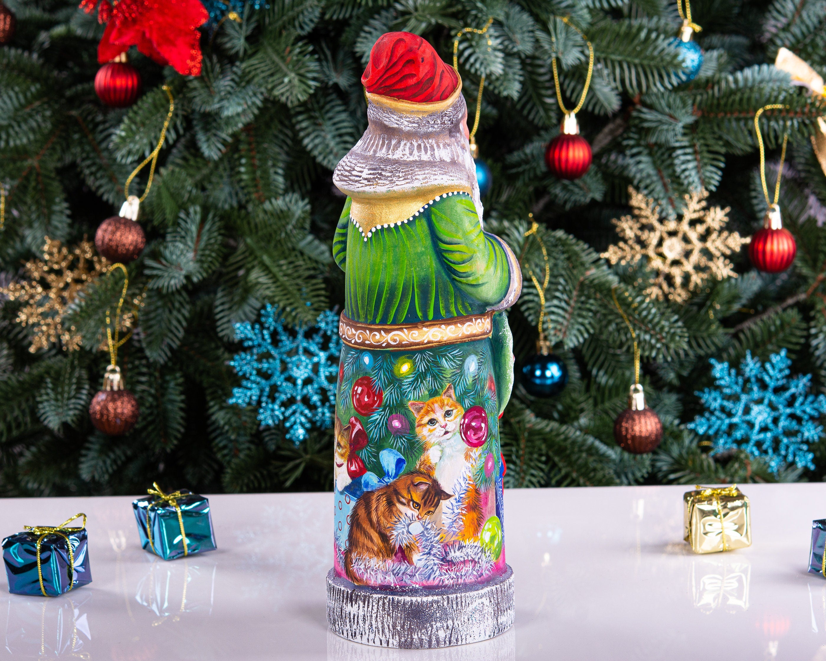 Hand carved wooden Santa figurine 10.6 inch, Christmas wreath with cats, mantel centerpiece