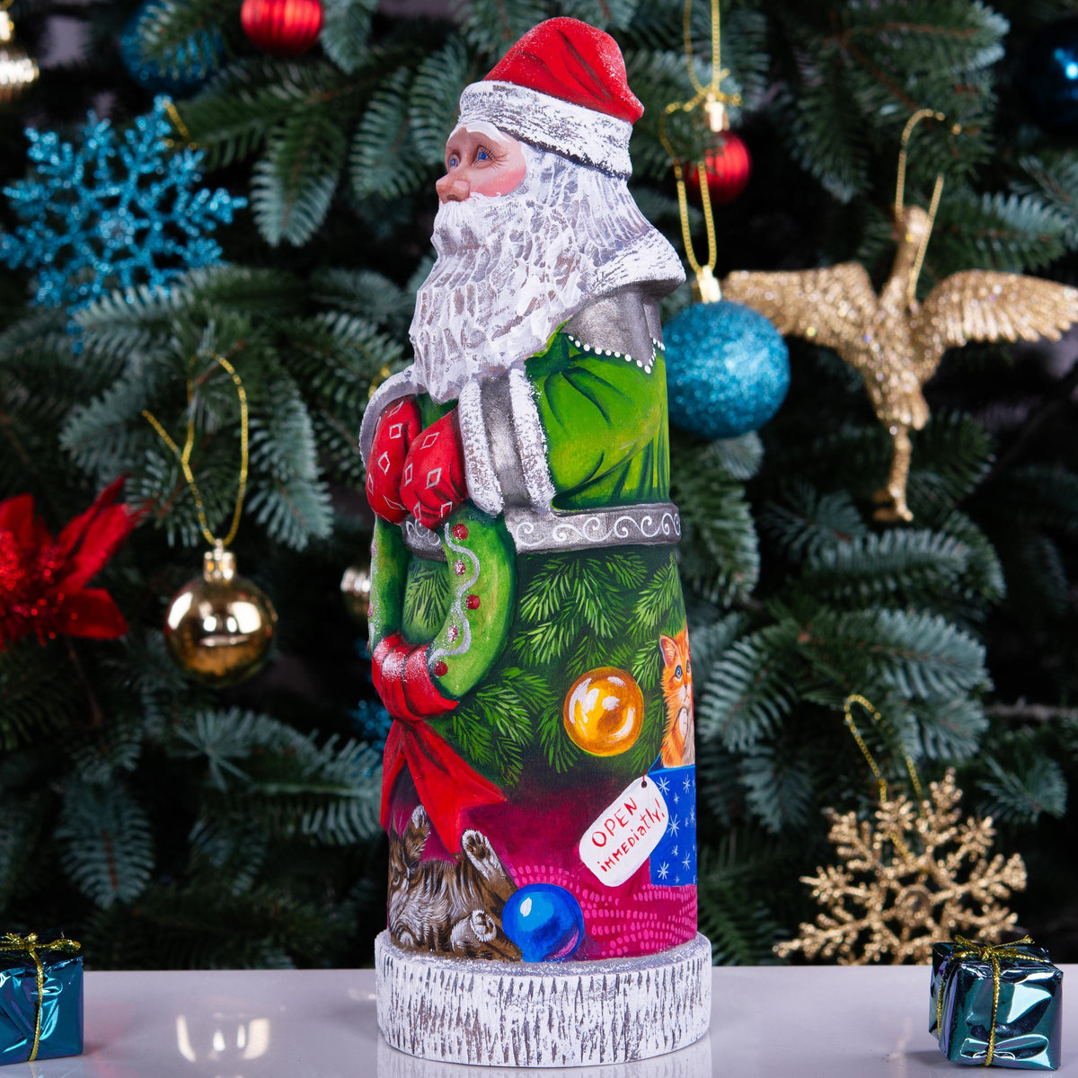 Tall Santa Claus wooden figurine 11 inch, wreath and kittens, pet lover holiday decor